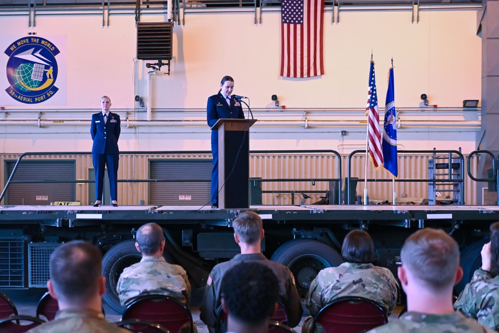 Couitt assumes command of of 42nd APS