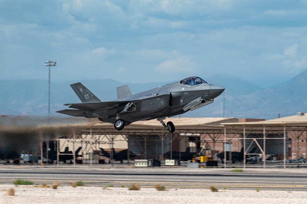 Nellis take offs and landings Aug 26, 2025