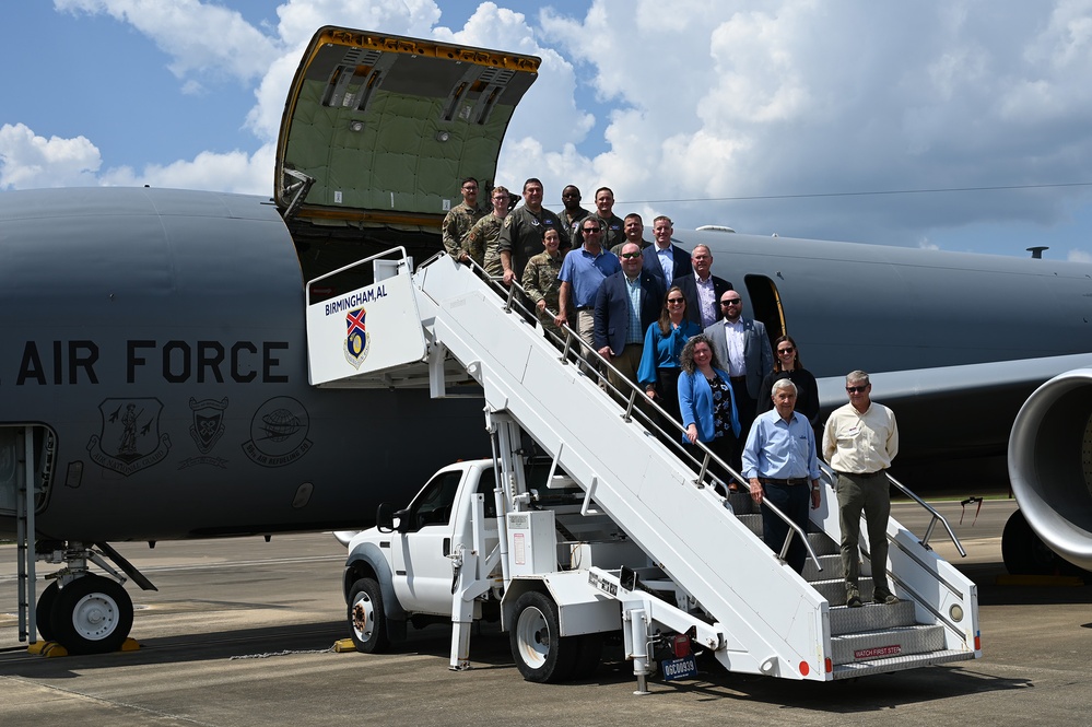 Civic Leaders visit Magic City Airmen