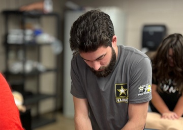 Munson Army Health Center provides AED/CPR training on Fort Leavenworth