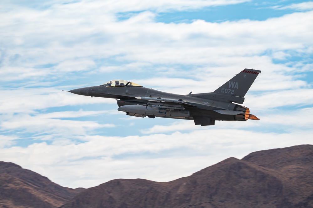 Nellis take offs and landings Sep 4, 2025