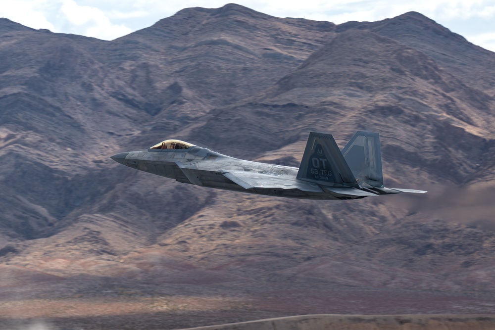 Nellis take offs and landings Sep 4, 2025