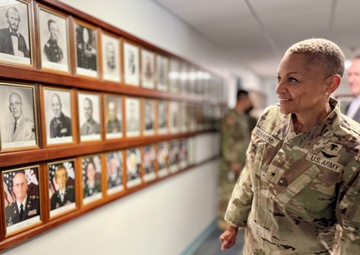 MRC/DHN West Leaders Visit Munson Army Health Center