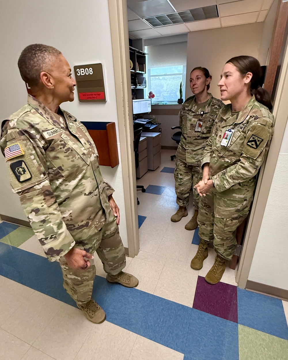 MRC/DHN West Leaders Visit Munson Army Health Center