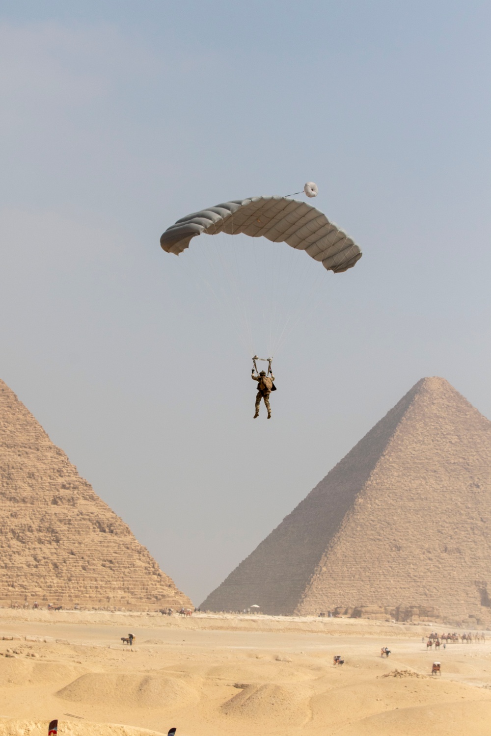 US paratroopers and partner nations jump of Giza Pyramids