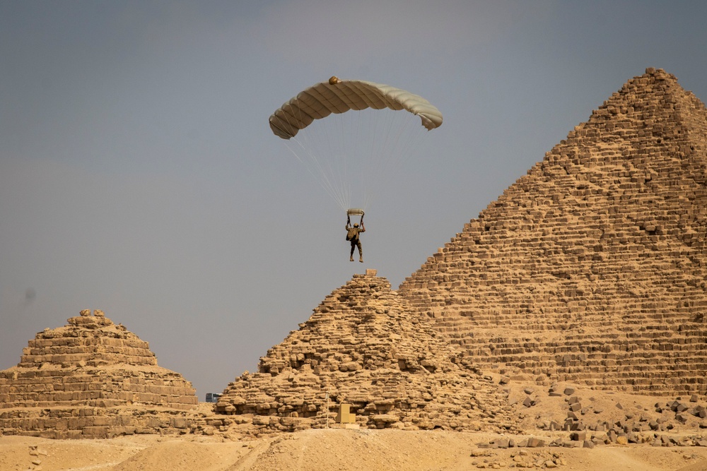 US paratroopers and partner nations jump of Giza Pyramids