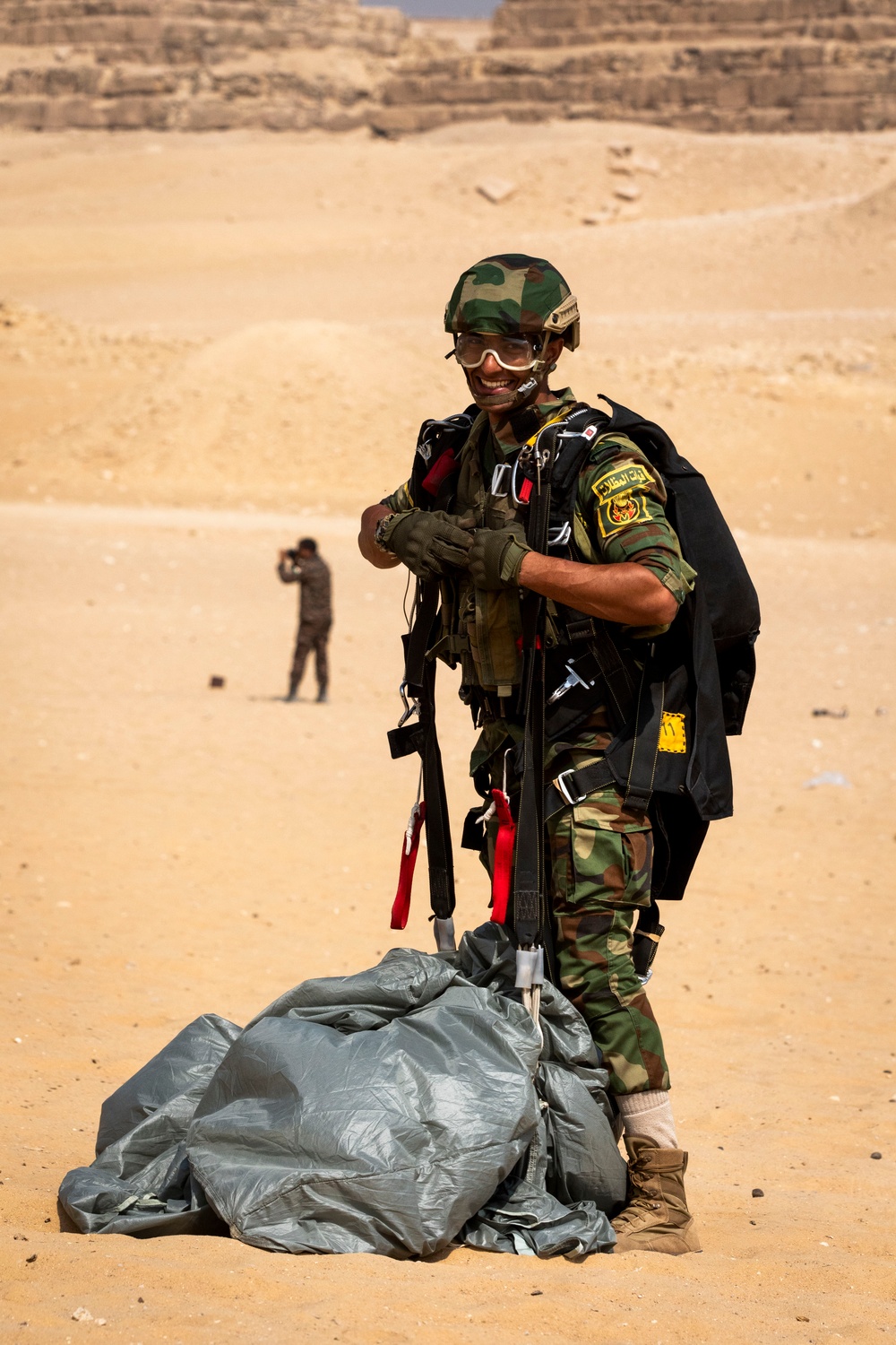 US paratroopers and partner nations jump of Giza Pyramids