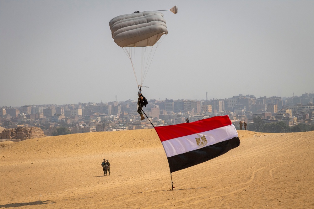 US paratroopers and partner nations jump of Giza Pyramids