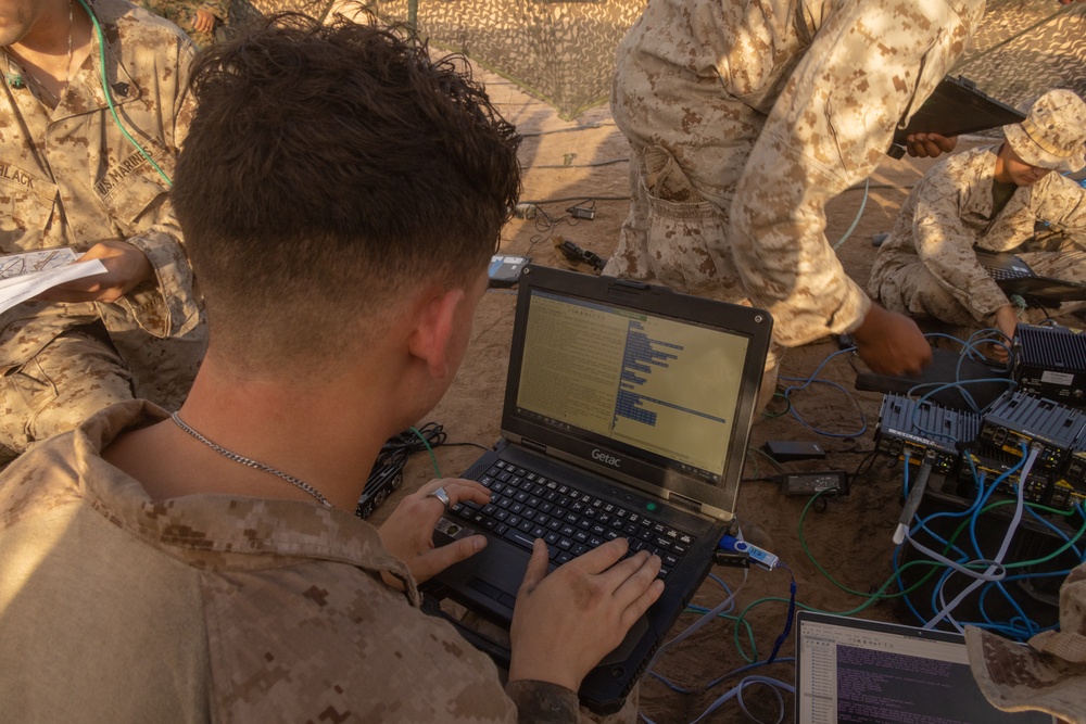 Thunderstruck: Marines compete in first-ever service-wide communications team competition
