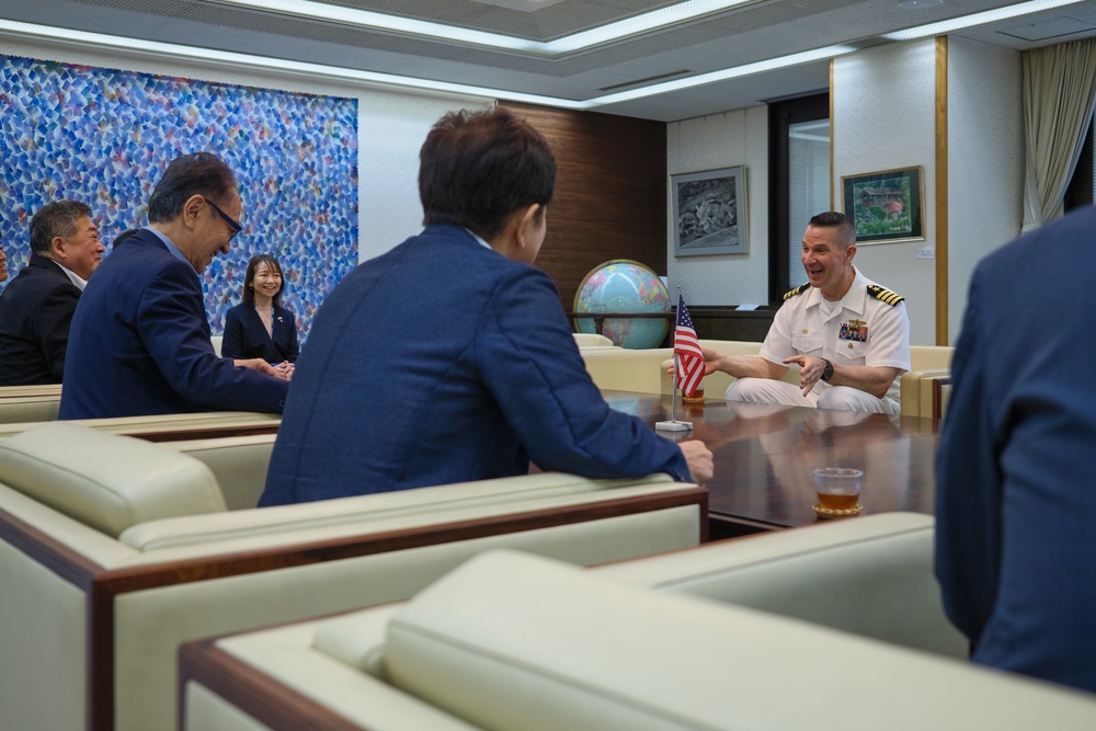 City of Yokosuka Mayor Invites CFAY for Office Call