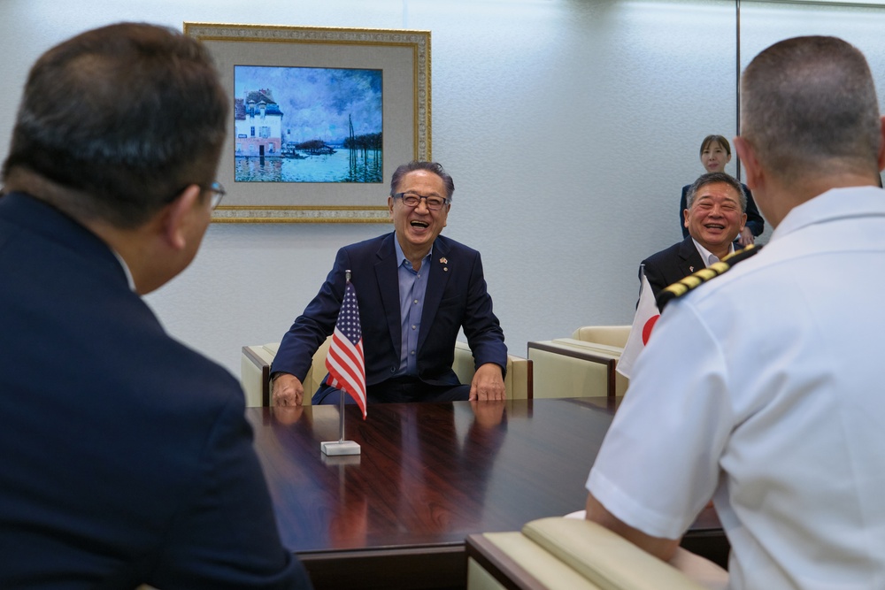 City of Yokosuka Mayor Invites CFAY for Office Call