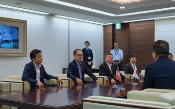 City of Yokosuka Mayor Invites CFAY for Office Call