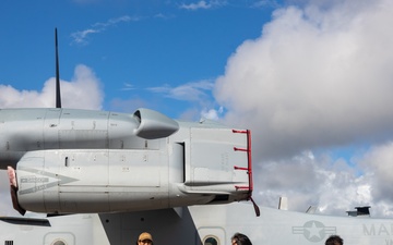 Osaka Sakai City International Youth Project students tour MCAS Futenma, MAG-36 aircraft