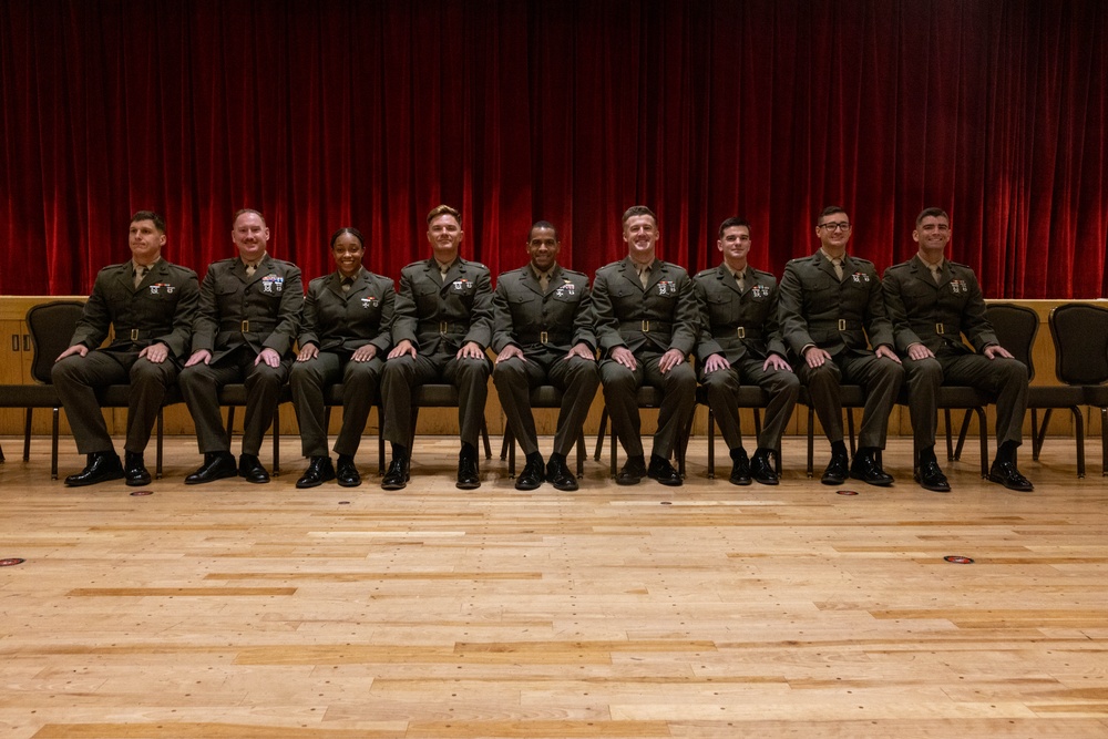 3d Intelligence Battalion Marines pose for group photos