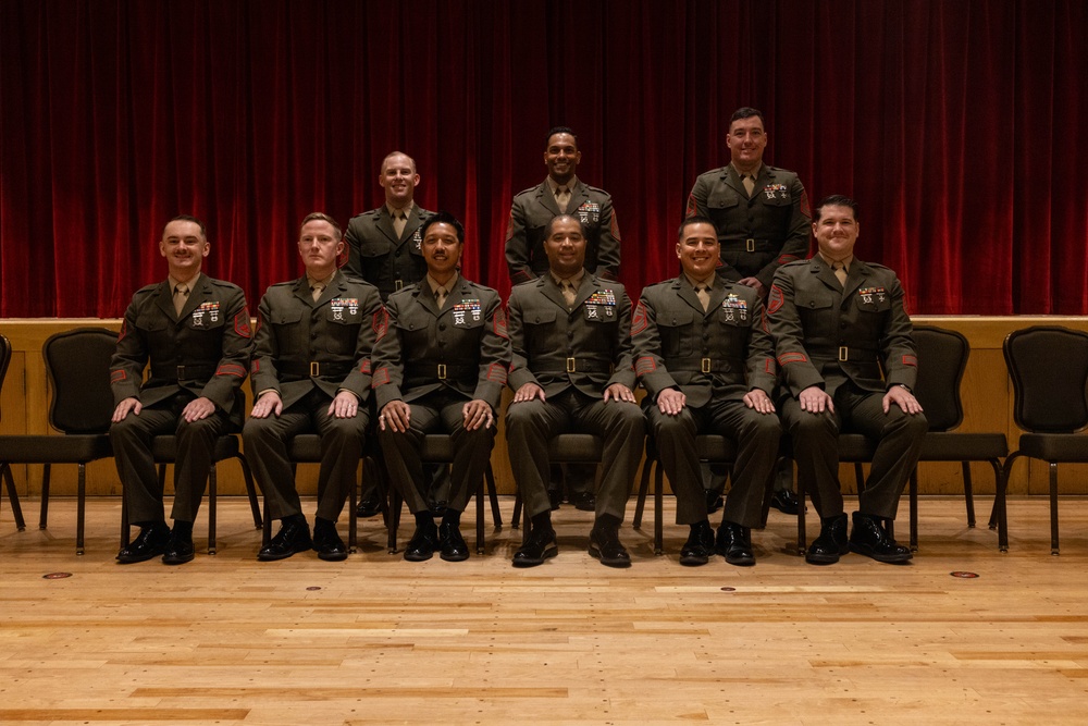 3d Intelligence Battalion Marines pose for group photos