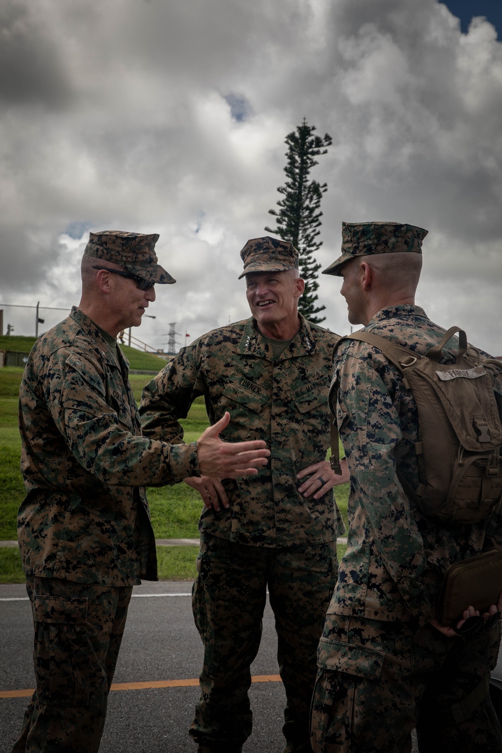 U.S. Marine commanding generals tour logistics support area during GATOREX 25.2