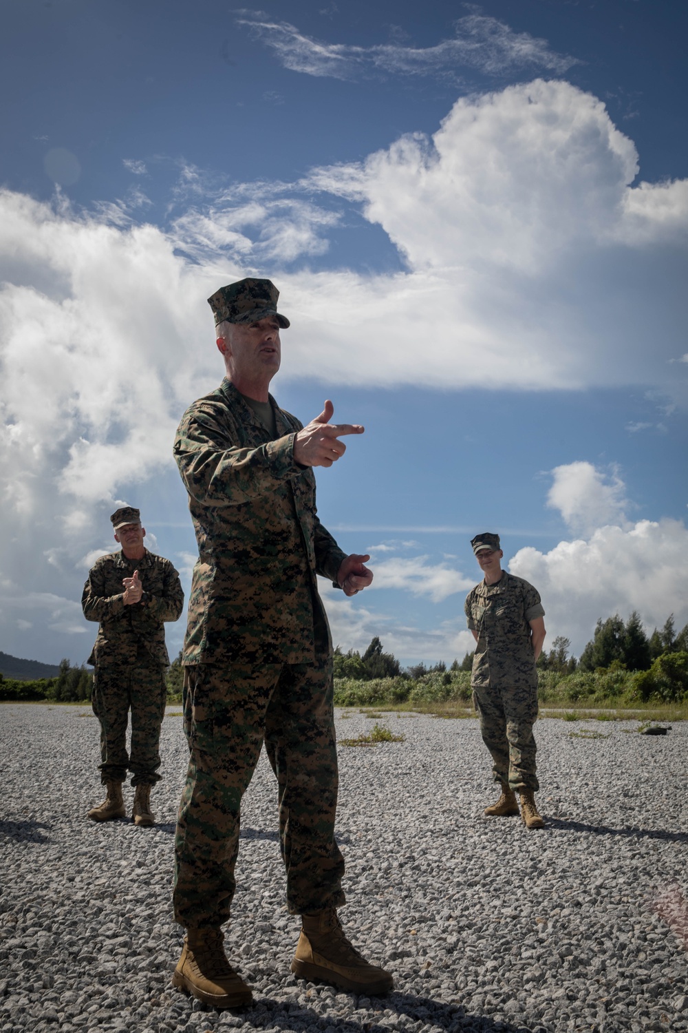 U.S. Marine commanding generals tour logistics support area during GATOREX 25.2