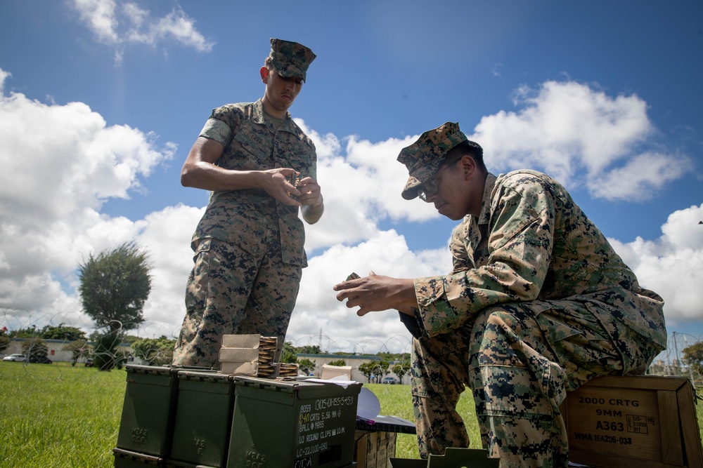 CLR-35 resupplies 3rd Recon at logistics support area during GATOREX 25.2