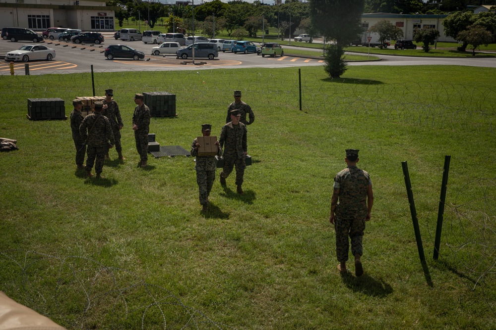 CLR-35 resupplies 3rd Recon at logistics support area during GATOREX 25.2