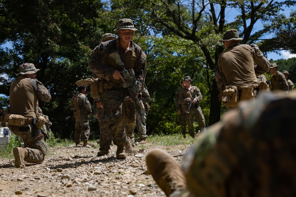 RD25 | U.S. Marines and Sailors with 12th MLR Participate in TCCC Class