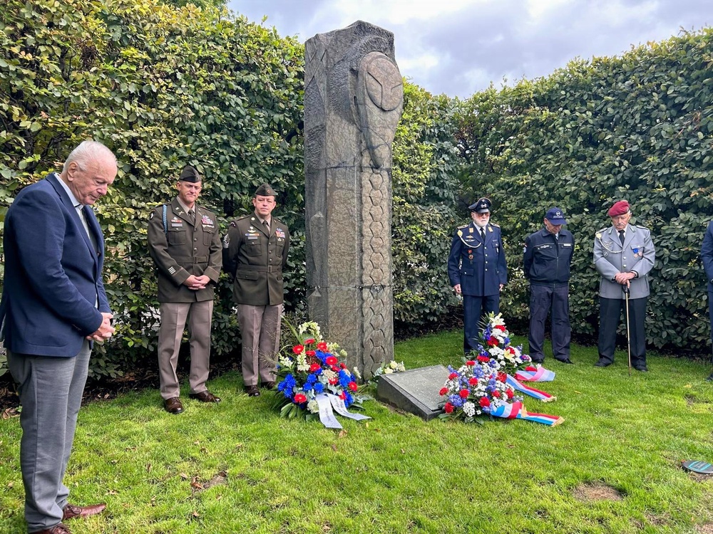 USAG Rheinland-Pfalz, City of Mannheim honor victims of 1982 Chinook Helicopter accident