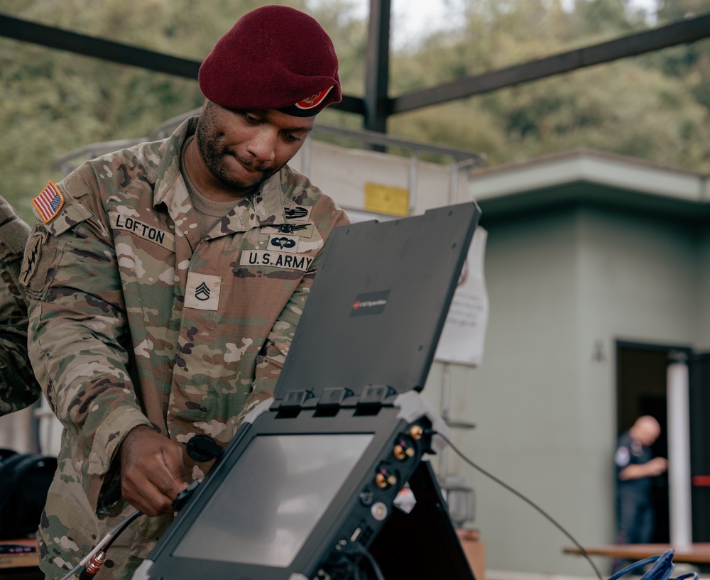 SETAF-AF, 173rd Airborne, Italian allies conduct spectrum analysis training