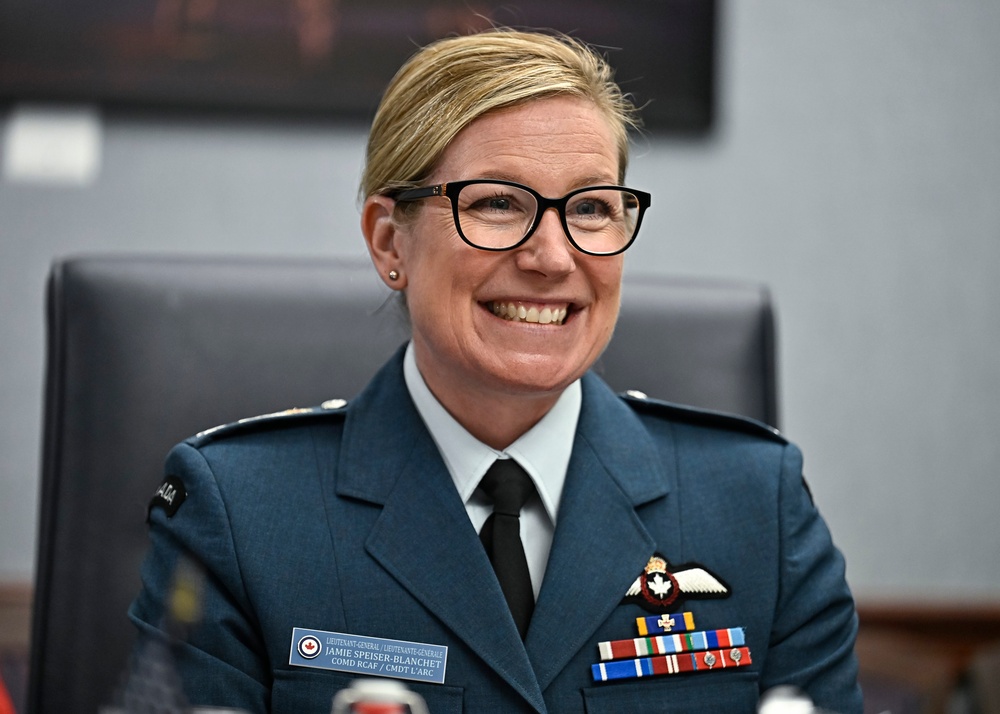 CSAF Allvin meets Canadian Lt. Gen. Speiser-Blanchet