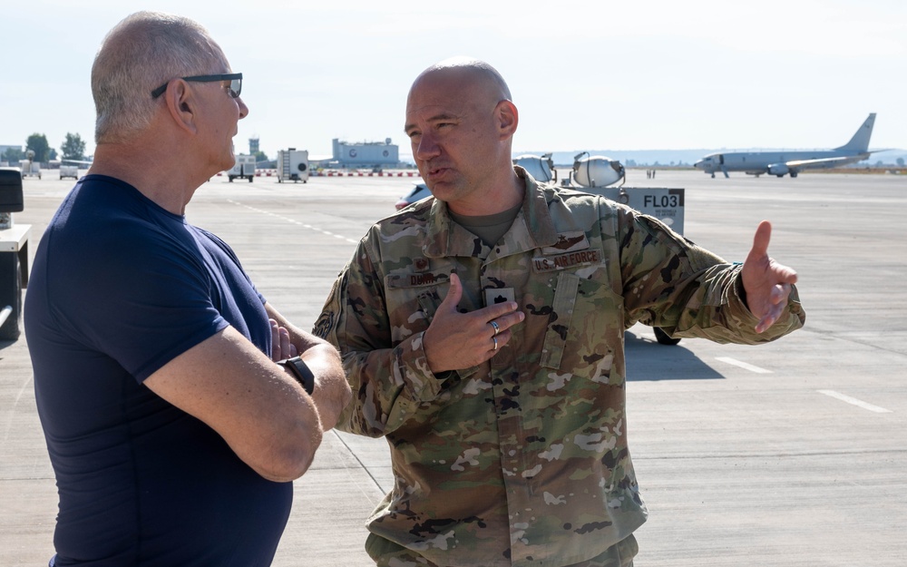 Celebrity Chef Robert Irvine visits NAS Sigonella