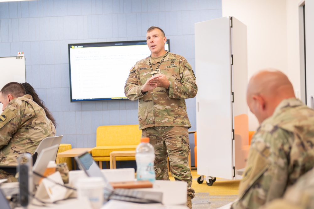 Data to Decision in Warfighting Course - advancing the Army's pursuit of warfighting data dominance