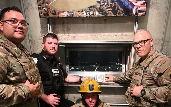 D.C. National Guardsmen join U.S. Park Police for 9/11 memorial stair climb at Washington Monument