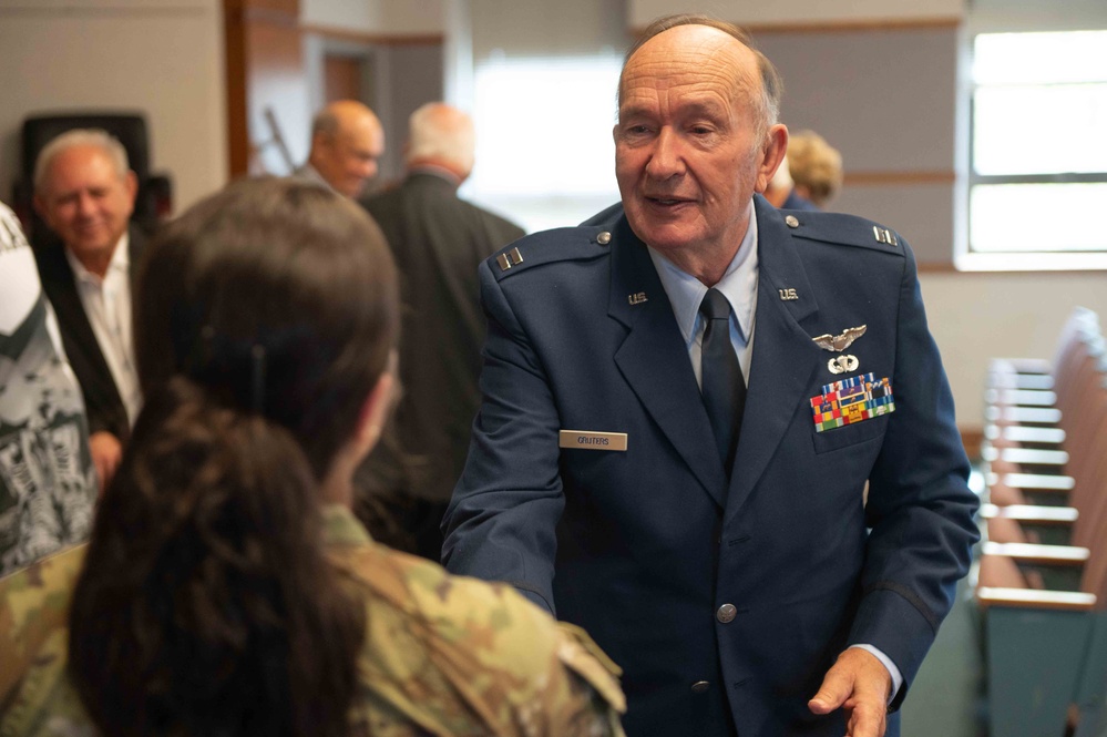 Vietnam POW, Airman recognized