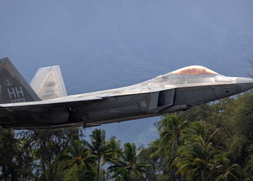 Precision, Power, and Community: F-22 Raptor Demonstration at Kaneohe Bay, Hawaii