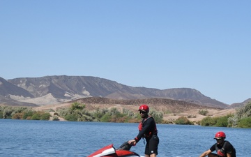 Local law enforcement agencies lend support to airborne Soldiers’ water training