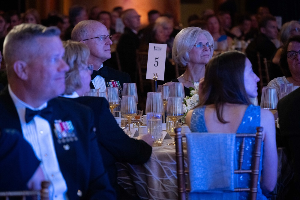 Honored Guests Attend Lone Sailor Awards Dinner