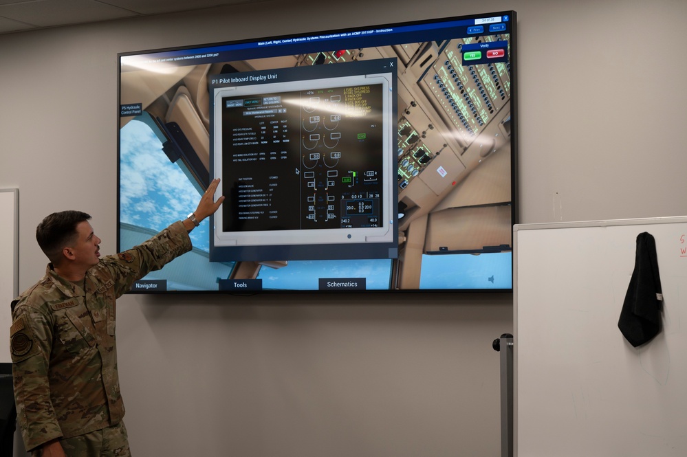 JB MDL hosts KC-46 crew chief technical training school