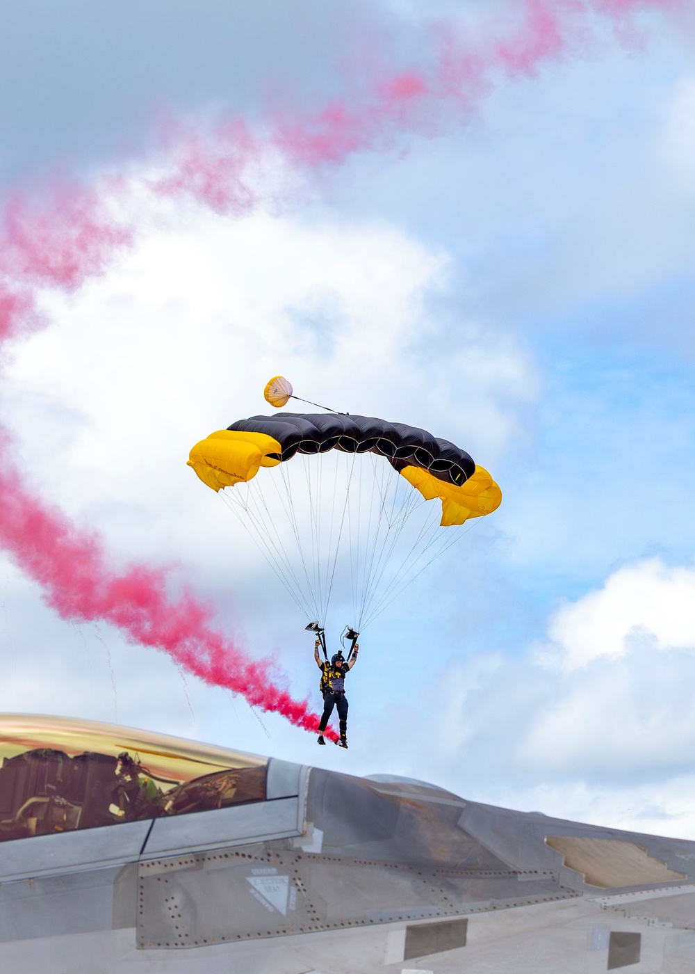 Precision and Power on Display: F-22 Raptor and USSOCOM Para-Commandos at Kaneohe Bay