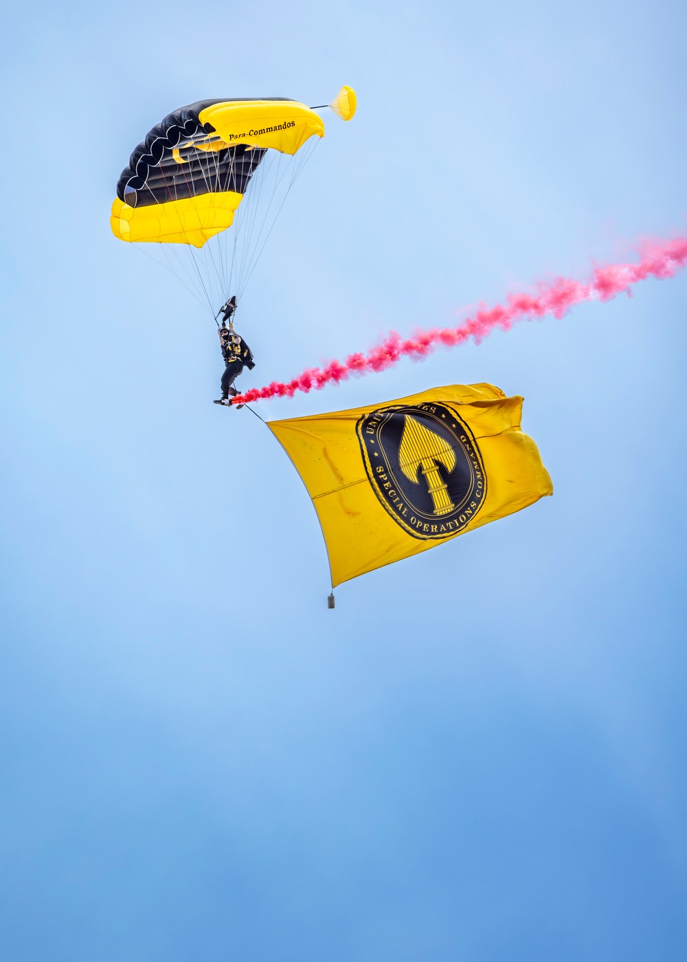 Precision and Power on Display: F-22 Raptor and USSOCOM Para-Commandos at Kaneohe Bay