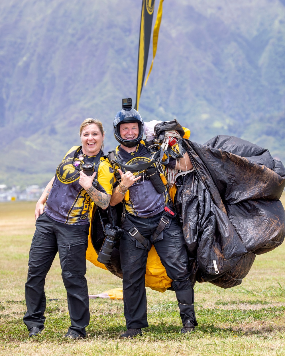 Precision and Power on Display: F-22 Raptor and USSOCOM Para-Commandos at Kaneohe Bay