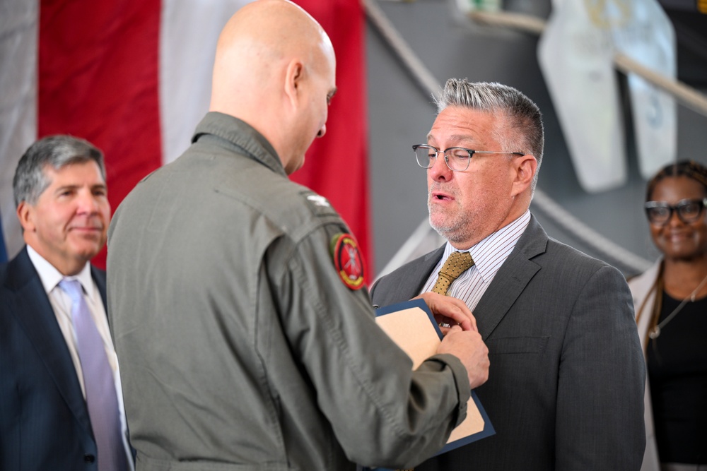 Naval Station Great Lakes Receives 13th Bingham Award
