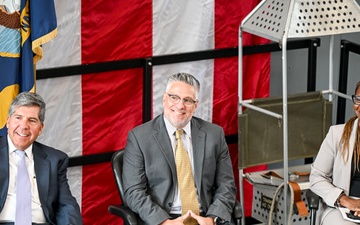 Naval Station Great Lakes Receives 13th Bingham Award