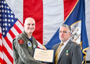 Naval Station Great Lakes Receives 13th Bingham Award