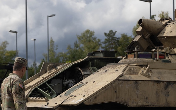 BG Turner and CSM Crockett visit Iron Phoenix at Grafenwoehr