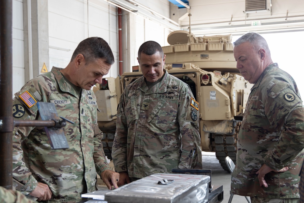 MG Ross, CSM Crockett and COL Hebel visit Iron Phoenix at Grafenwoehr