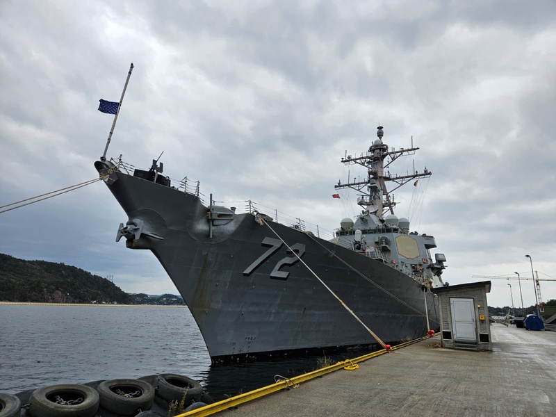 USS Mahan (DDG 72) Arrives in Bergen