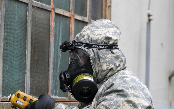 110th Chemical Battalion Conducts Live Chemical Agent Training during Toxic Valley 25
