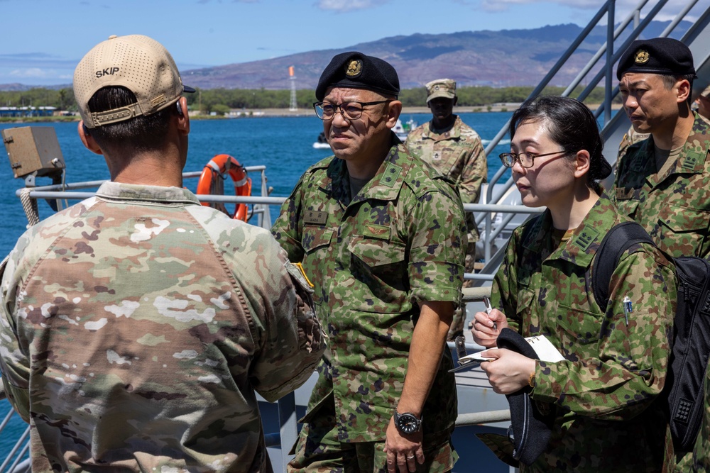 JGSDF Maj. Gen. visits the 8th TSC