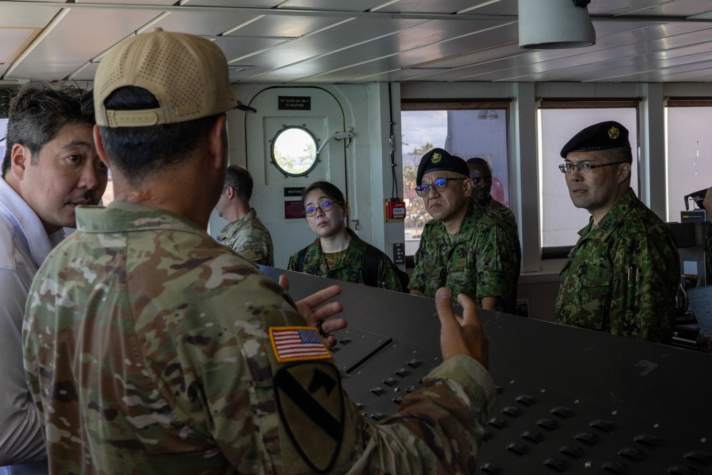 JGSDF Maj. Gen. visits the 8th TSC