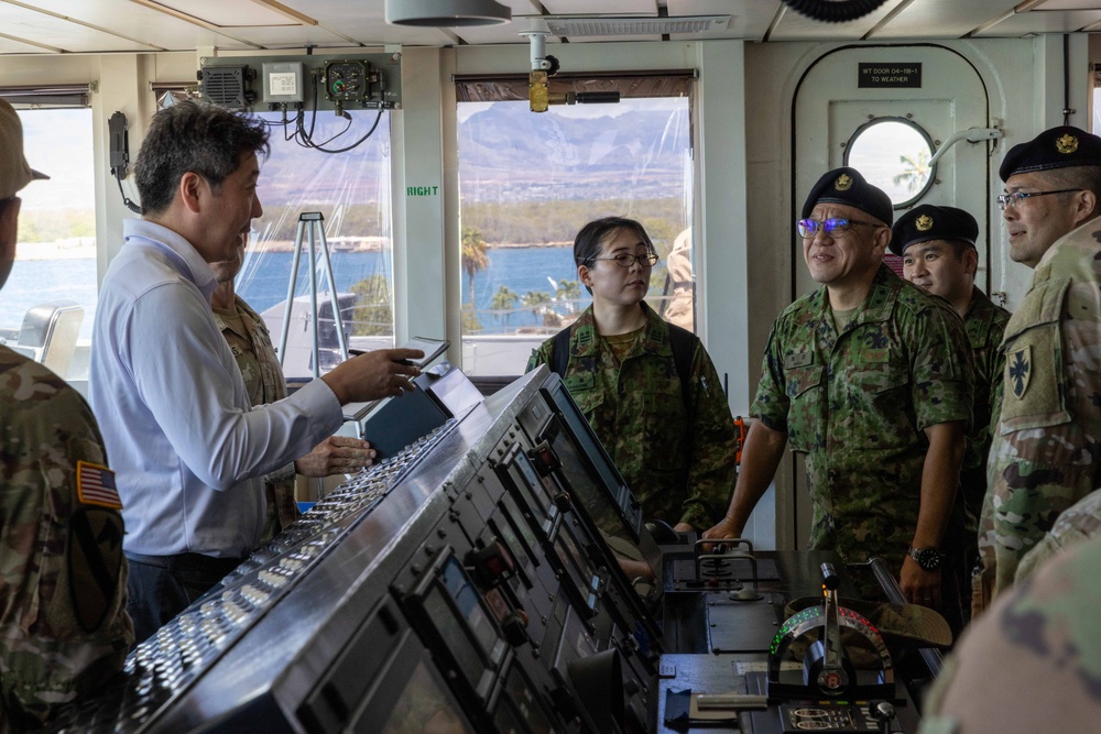 JGSDF Maj. Gen. visits the 8th TSC
