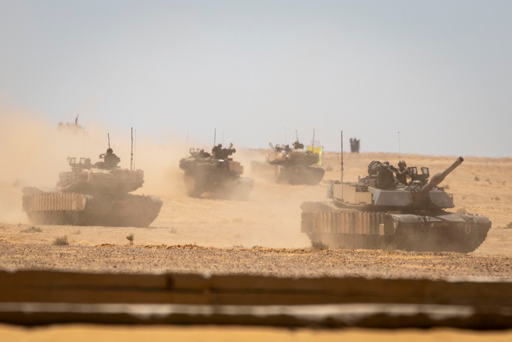 US Soldiers, Marines maneuver tanks during BRIGHT STAR 25