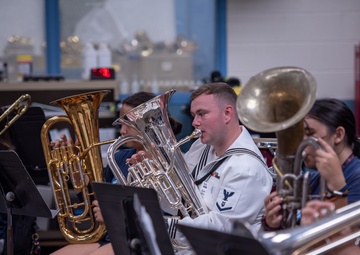 MU3 Wise plays Side-by-side with Maui Band Students